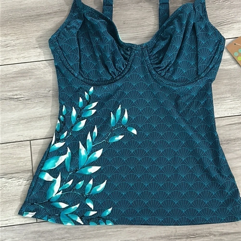 Title Nine size 32DD underwire tankini top nwt
